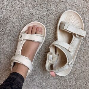 Joy Lab Beige Synthetic Strappy Sandals Hook & Loop Ankle Strap Women's Casual